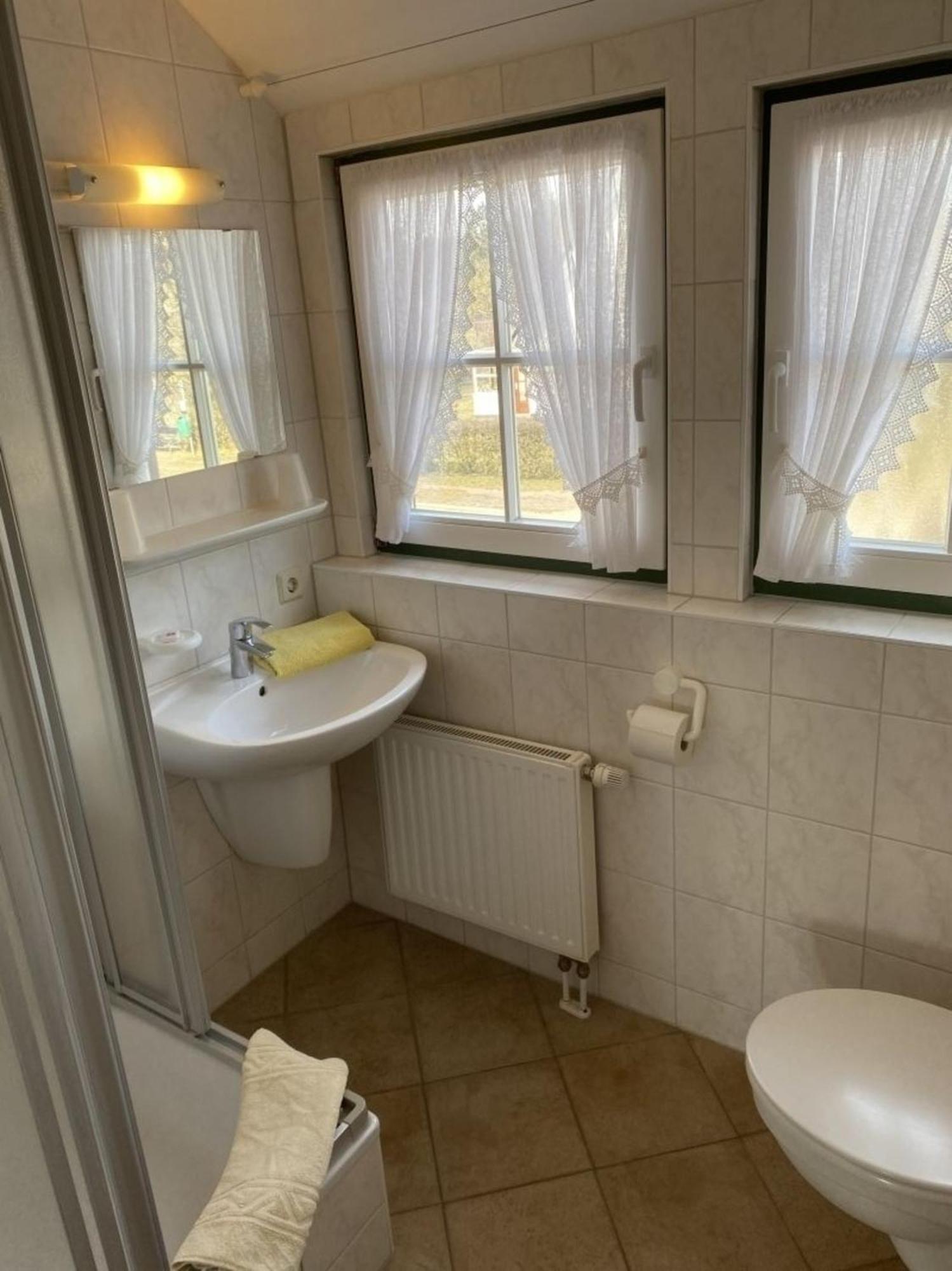Ferienwohnung Nr 07 Og Spitzboden Born Esterno foto